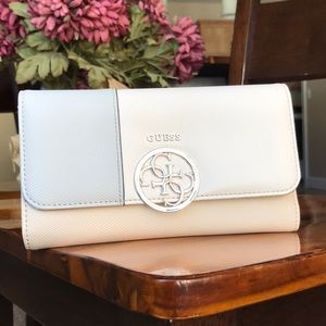 Guess Kamryn Tri-Fold Quattro G Logo Clutch Wallet